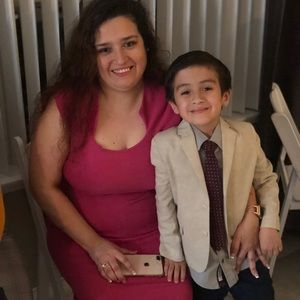 Meet your Posher, Carolina